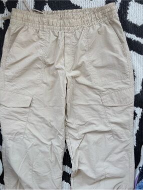 Old Navy Women's Tan Cargo Pants